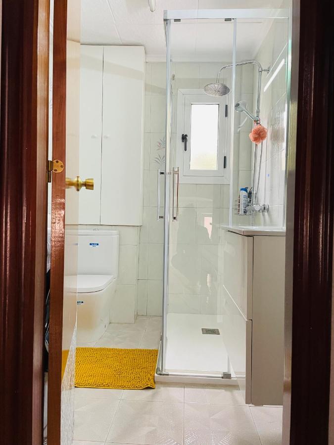 Cozy 2-Bedroom Serviced Apartment With Netflix Sagunto Εξωτερικό φωτογραφία